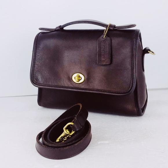 Coach Handbags - Coach Vintage Brown Leather Court Crossbody Bag